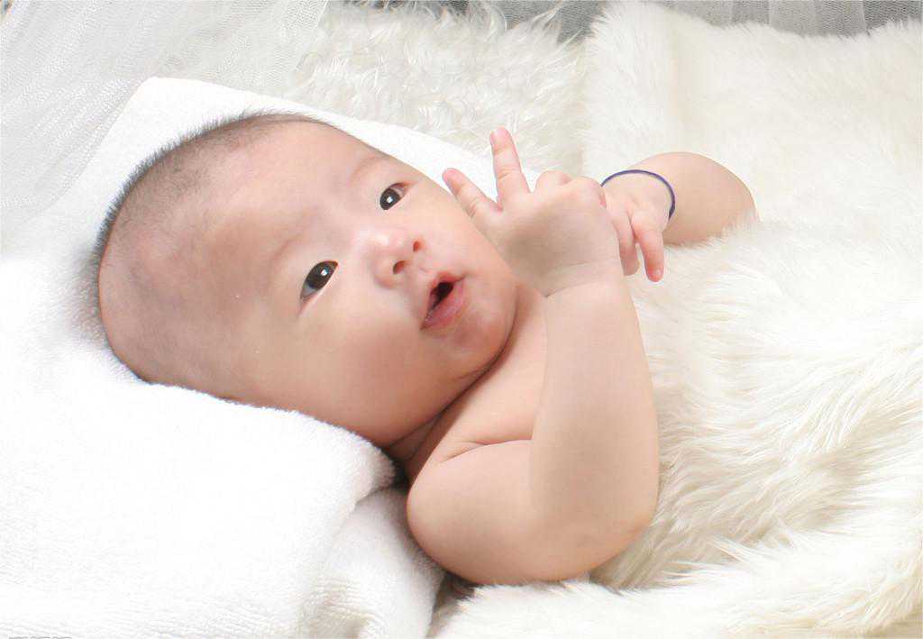 黑龙江代怀什么价格,女方有幼稚子宫，在黑龙江安达当地能做试管婴儿吗？